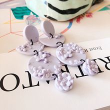 Aros de arcilla polimérica con flores en relieve. Un proyecto de Diseño de jo y as de Fer Pérez Veyl - 02.11.2020