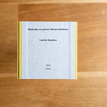 My project in Bookbinding of Your Artwork without Folds course. Encadernação projeto de Vitek Jindrle - 02.11.2020