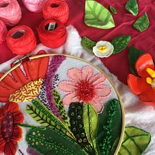 Projeto do curso composição floral com acrílico e bordado . Bordir proyek oleh Katia Giovannnini - 11.07.2020