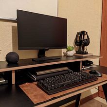 Escritorio en MDF. Projekt z dziedziny Projektowanie produktowe, Wzornictwo przem, słowe, Projektowanie i w i rób mebli użytkownika Diego Nanni - 09.09.2020
