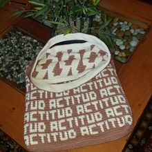 Mi Proyecto del curso: Introducción al tapestry. Un proyecto de Diseño de complementos, Pattern Design, Tejido y Crochet de parriagadaf1975 - 13.11.2020