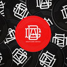 Drum Gorri . Un proyecto de Br, ing e Identidad, Dirección de arte y Diseño de logotipos de Mario Rivera - 13.11.2020