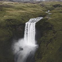 Iceland - A Story about love. Video Editing project by Alvaro Valiente - 09.17.2020