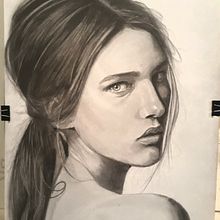 Mi Proyecto: Retrato realista con lápiz de grafito. Un progetto di Belle arti, Disegno a matita, Disegno di ritratti e Disegno realistico di alejandro_dibarq - 19.11.2020