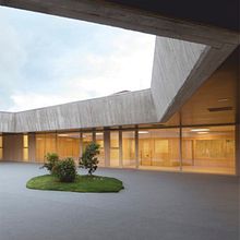 Escuela Infantil Contrueces. Un proyecto de Arquitectura, Diseño de iluminación y Diseño de interiores de Jesús Sotelo Fernández - 01.03.2020