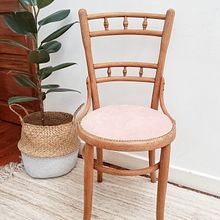 Sillas Thonet . Interior Architecture project by Lucia Giraudo - 12.04.2020