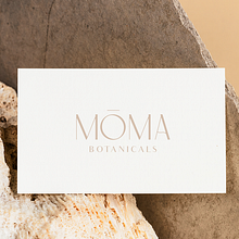 MOMA Botanicals. Br, ing, Identit, Design, T, pograph, Design, Traditional illustration, T, and pograph project by Caro Reyes - 09.07.2020