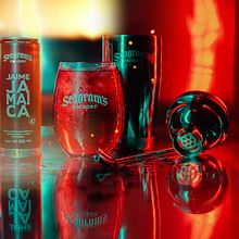 Campaña para Instagram de Seagrams Escapes.. Un progetto di Fotografia di prodotti e Fotografia pubblicitaria di Aaron Walls - 13.11.2020