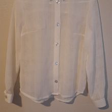Mi Proyecto del curso: Corte y confección: diseña tu propia camisa quedé encantada con el curso y me siento muy contenta de haber acabado mi primer blusa, jamás había hecho una.. Sewing project by Anabel Atilano Arias - 12.12.2020