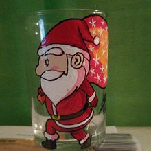 Santa Claus on a Cup. Creativit, and Painting project by Juancarlo Diaz Cintron - 12.12.2020