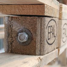 Estructura para hábitat en guadua y Mobiliario en estiba. Woodworking, Creativit, Design, and Product Design project by Tatiana Veloza Florez - 05.28.2019