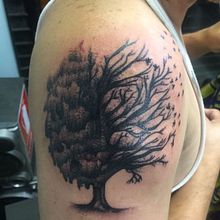 Tatuaje para Principiantes: Tatuaje realizado por CarluchoLimon después de tomar el curso. Tattoo Design project by Leonella Molina Calcanho - 12.27.2020