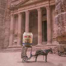 My project in Surrealistic Photomontage with Photoshop  course. Projekt z dziedziny  Reklama użytkownika Luka Grdić - 19.12.2020