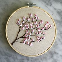 Magnolia Branch. Un projet de Broderie de Claudia Neff - 15.06.2020
