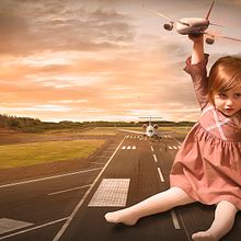 Cariño, he agrandado a la niña. Un proyecto de Composición fotográfica de Raul Alfaya - 23.12.2020