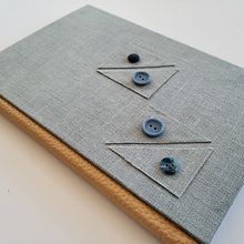 My project in Handmade Binding without Stitches course. Un proyecto de Encuadernación de Victoria Johnson - 20.12.2020