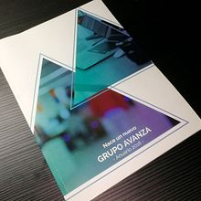 Anuario 2018 - Grupo Avanza Ein Projekt aus dem Bereich Verlagsdesign und Grafikdesign von Lola Gutiérrez Rodríguez - 29.12.2020