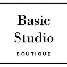 Basic Studio Boutique. Un proyecto de e-commerce, Instagram y Marketing para Instagram de Danna Valle - 05.01.2021