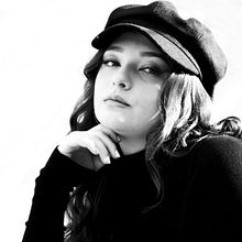 Retratos. Photograph project by Judith Larraz - 01.05.2021