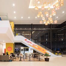 Ciudad del Este. Br, ing, Identit, Design, Retail Design, and Graphic Design project by Bosque - 01.11.2021