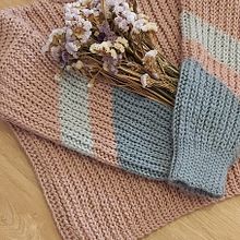 1° projecto em crochet. Arts, Crafts, Embroider, Sewing, Design, Fashion Design, and DIY project by Marta Costa - 01.09.2021