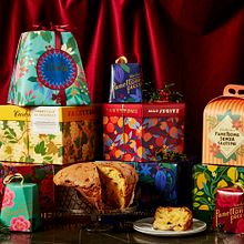 Carluccio's Christmas Packaging Ein Projekt aus dem Bereich Traditionelle Illustration, Verpackung und Musterdesign von Tatiana Boyko - 11.01.2021