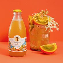 Corelia Premium Sparkling Juice. Traditional illustration, and Packaging project by Tatiana Boyko - 01.11.2021