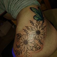 Mi Proyecto Final del curso: Tatuaje botánico con puntillismo . Botanical Illustration project by Angel Marin - 01.15.2021
