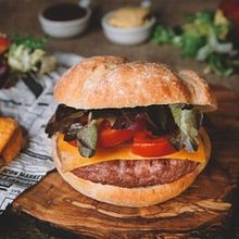 Fotografías El Vergel Taberna. Photograph, Product Photograph, Digital Photograph, Food Photograph, Instagram Photograph, and Commercial Photograph project by Rute Golán - 01.15.2021