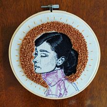 Mi Proyecto del curso: Creación de retratos bordados. Embroider, Drawing, and Traditional illustration project by Montserrat Castro Andrade - 01.16.2021