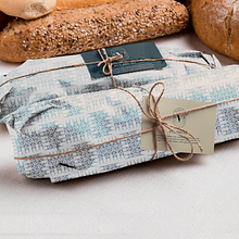 Vio Bakery. Br, ing, Identit, Logo Design, and Packaging project by Martin Andonov - 01.16.2021
