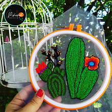 Cactus. Embroider project by Loreto Benavides - 01.18.2021