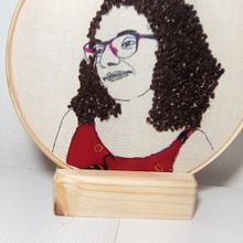 Criação de retratos bordados. Un projet de Broderie , et Dessin de portrait de Rosi Alves - 22.01.2021