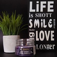 Mi Proyecto del curso: Flatlay de productos, composiciones y foto con Modelo. Photograph project by ejgv1972 - 01.24.2021