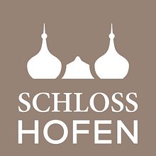 logo design for higher education situated in a old castle . Un progetto di Educazione di sandra_mp - 01.01.2018