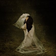 Yōchū LARVA. Photograph, Digital Photograph, and Photo Retouching project by Becquett Cecilia - 02.07.2021