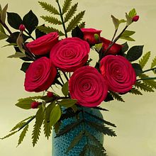 Rosas Rojas de papel  Ein Projekt aus dem Bereich H, werk, Bildende Künste, Zeichnung, Design, Industriedesign und Farbenlehre von Manuela Maya Rendón - 10.02.2021