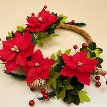 Coronas Navidad  Ein Projekt aus dem Bereich H, werk, Zeichnung, Design, Kartonmodellbau und Farbenlehre von Manuela Maya Rendón - 10.02.2021