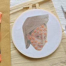 Bordado sobre fotografía. Self-Portrait Photograph, and Embroider project by Yamila Yjilioff - 02.11.2021