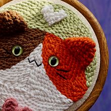 Gatito en bastidor. Embroider, and Crochet project by Jocelin Gonzalez - 01.02.2021