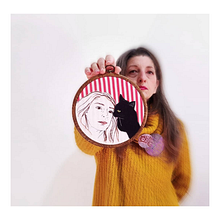Ritratto stile fumetto . Broderie de Ilaria Anselmi - 02.15.2021