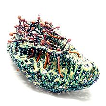 Broche flor venenosa. Fine Arts project by Natalia Piderit - 02.15.2021