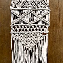 Mi Proyecto del curso: Macramé: nudos básicos y complejos . Projekt z dziedziny Projektowanie dodatków, Projektowanie wnętrz,  Dekoracja wnętrz,  Tkactwo i Makrama użytkownika Gitzi Barrenechea - 21.02.2021