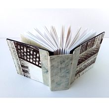 Mini book - by far my tiniest so far. Un progetto di Rilegatura di Uschi - 23.02.2021