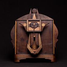 Popoke Deus do Tempo 2016. Un proyecto de Bellas Artes, Diseño, Escultura y Carpintería de Popoke Brasil - 23.02.2021