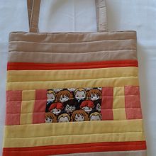 Mi Proyecto del curso: Introducción al patchwork contemporáneo súper encantada con el curso , espero y puedas hacer uno  de colchas o cobijas, tengo 7nos pequeños errores de principiante, pero aún así quedé satisfecha con mi trabajo final.. Arts, Crafts, Sewing, and Creativit project by Anabel Atilano Arias - 02.23.2021