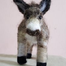 My project in Needle Felting Animal Creation course. Un progetto di Artigianato di Valerie Suwanseree - 26.02.2021