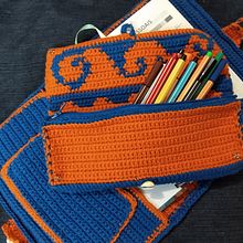 Capa de agenda e porta lápis. Un proyecto de Artesanía de Kátia Cristina - 27.02.2021