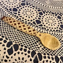 Scandi-Style Wooden Spoon in Sycamore Maple. Woodworking project by Robert Peake - 03.05.2021