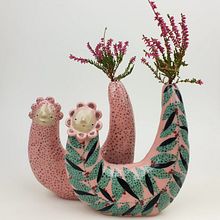 New Hand Built Vases. Un progetto di Ceramica, Character design, Design, Pittura e Scultura di Sandra Apperloo - 05.03.2021